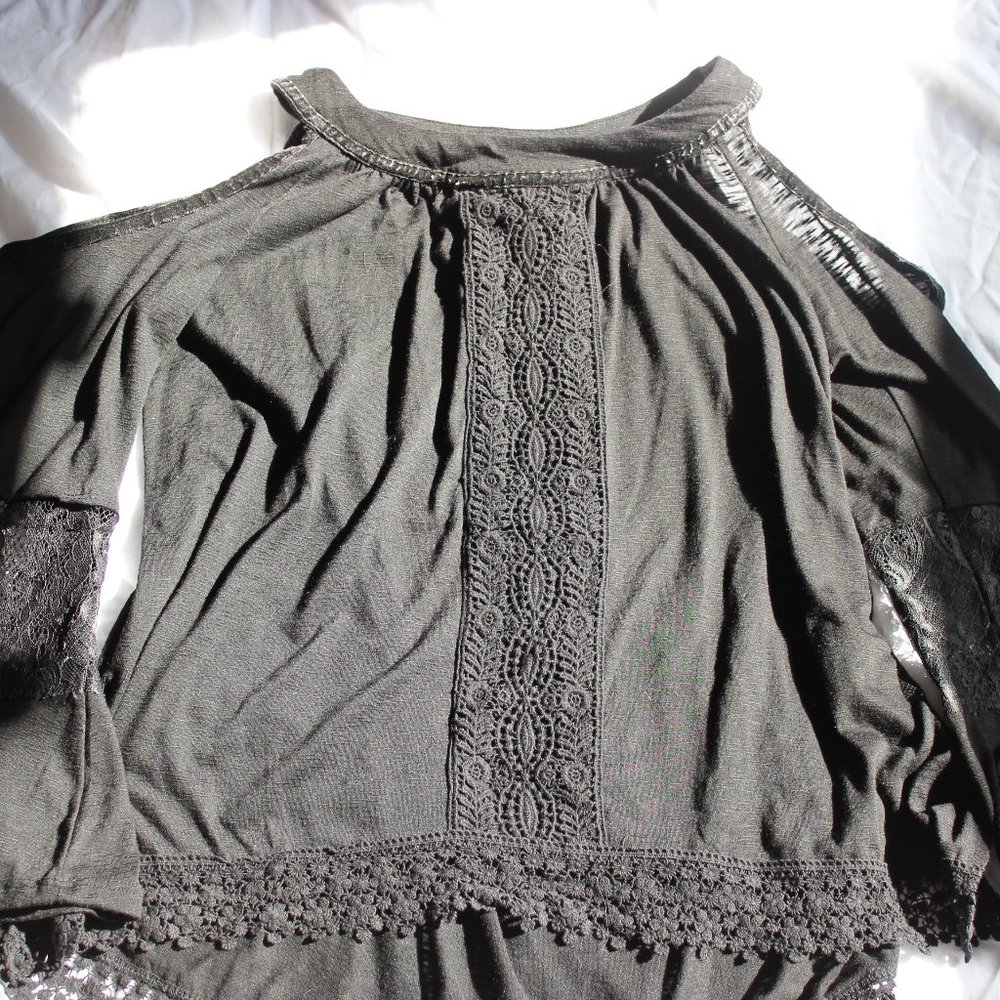 KNOX ROSE X TARGET - Black cold shoulder top